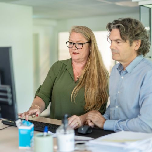 Digitalisation in the workplace: Strategies for sustainable working environments