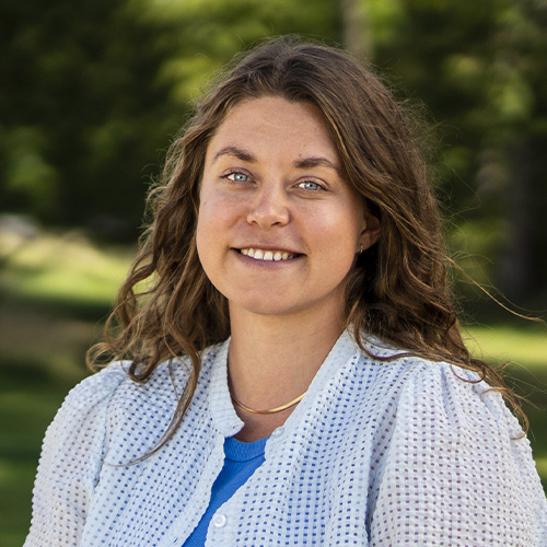 Strategisk arbejdsmiljøkonsulent Emilie-Matilde Tiku Lybecker • Miljøteknolog • Sygeplejerske • Human House